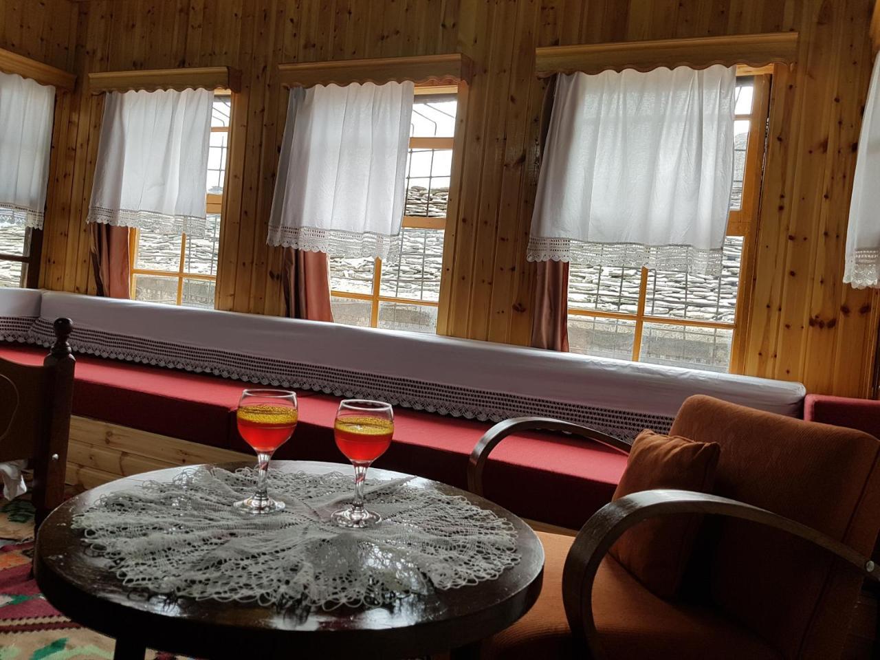 Eva Guesthouse Gjirokastër Dış mekan fotoğraf